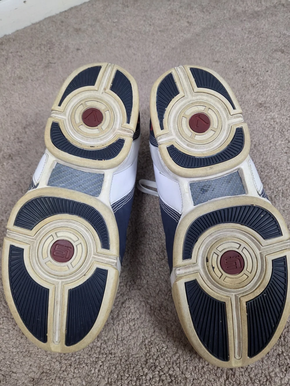Men's Navy and White Performance Basketball Sneakers
